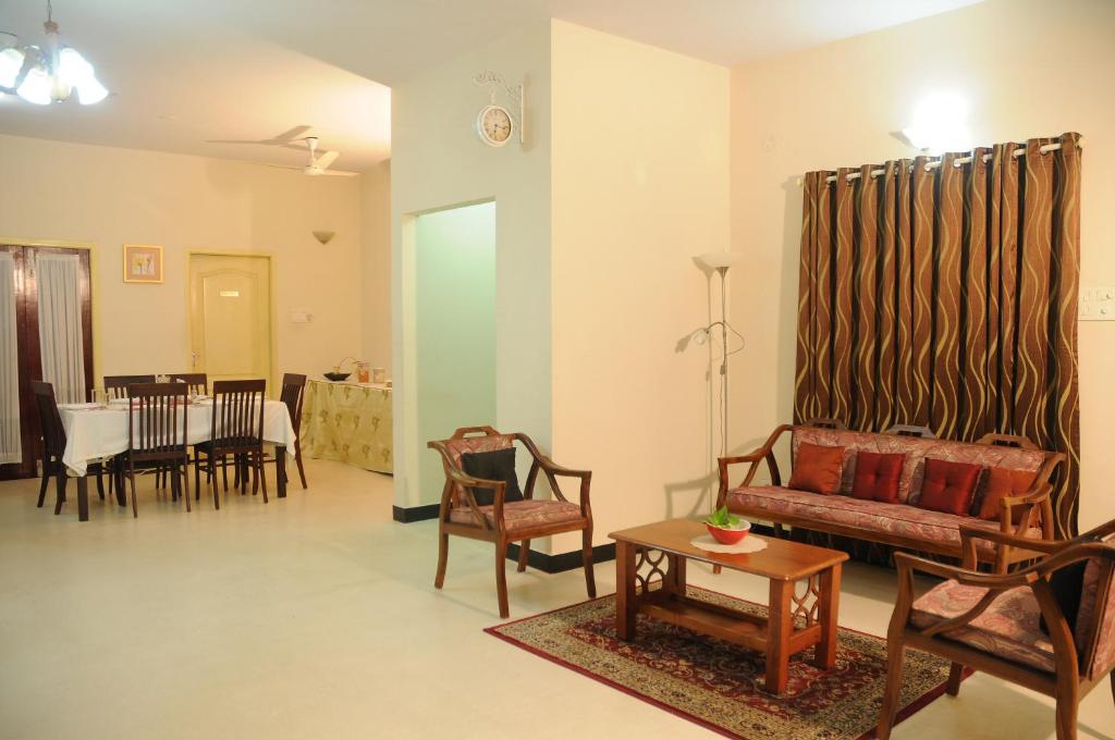 Executive Comfort Alwarpet Chennai Dış mekan fotoğraf